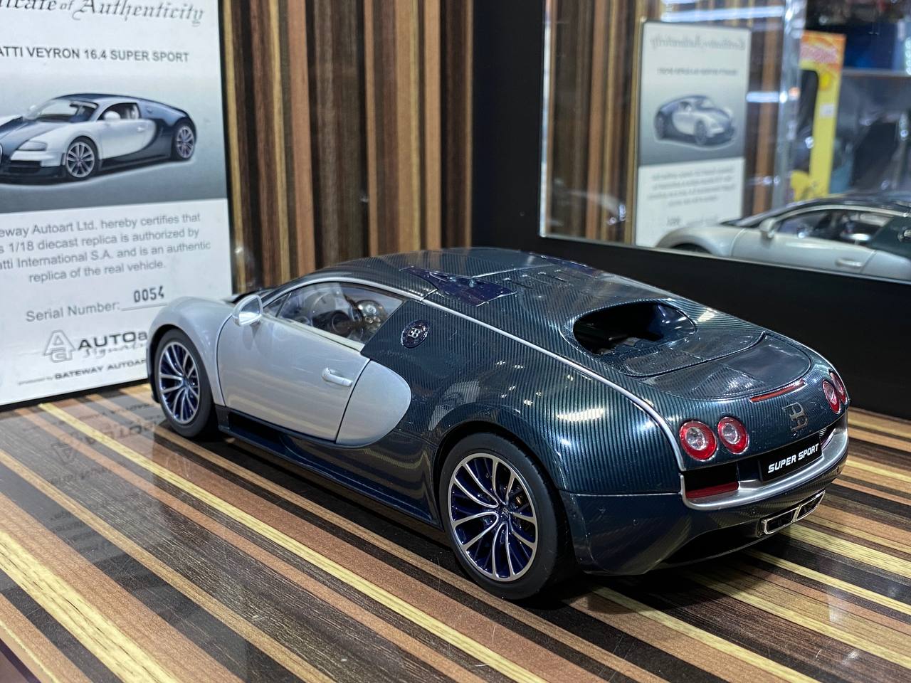 AutoArt Bugatti Veyron 16.4 Super Sport -[ 1/18 Diecast, Dark Blue]