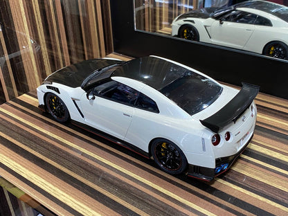 AutoArt Nissan GT-R R35 NISMO Special Edition [ 1/18 White ]