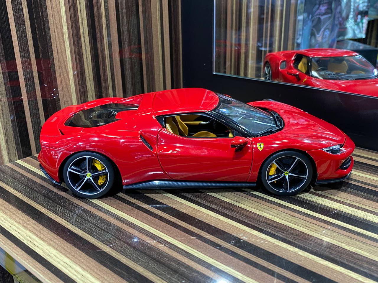 Bburago Ferrari 296 GTB  Model Car [1/18 Red Diecast]