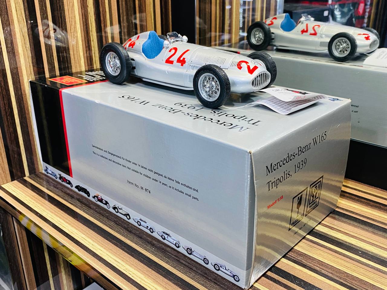 CMC Mercedes Benz W165 Tripolis 1939 #24 [1/18 Diecast