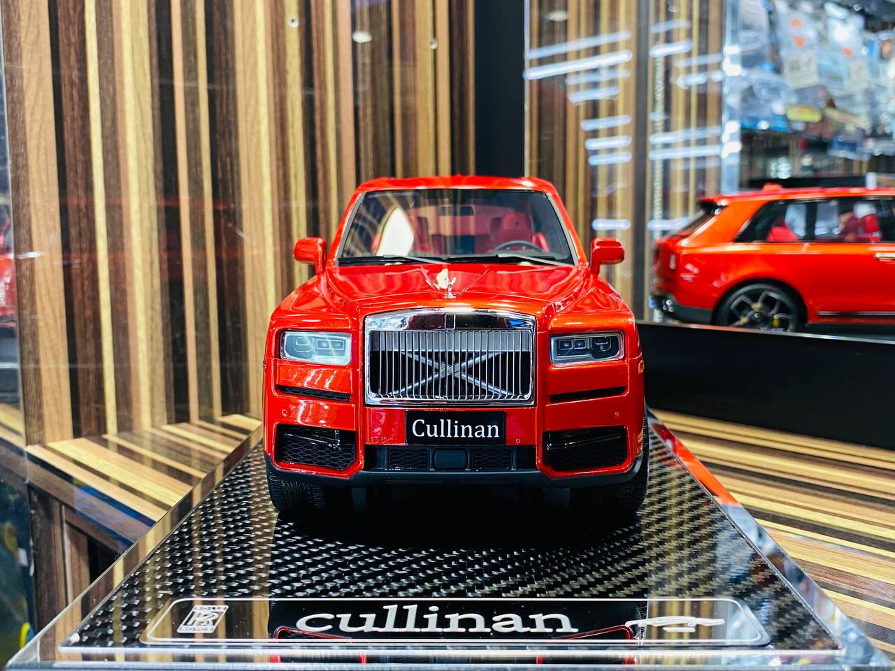 Exclusive YY Model Rolls Royce Cullinan Resin Model - Orange | Limited Edition!