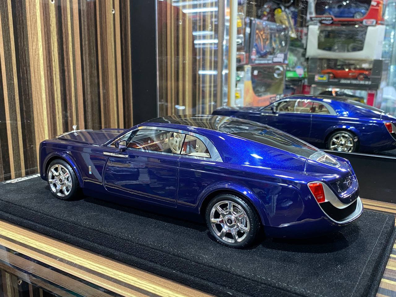 AutoBarnModels Rolls-Royce SWEPTAIL - 1/18 Resin Model, Black|Sold in Dturman.com Dubai UAE.