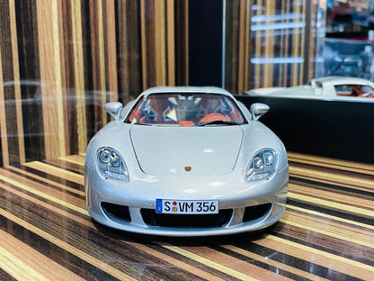 AutoArt Porsche Carrera GT Diecast Model Car - [1/18 Silver | All Opening]