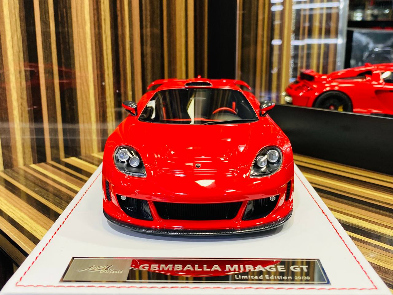 Exclusive IVY Models Gemballa MIRAGE GT Resin Model - Wicked Red | Limited Edition!