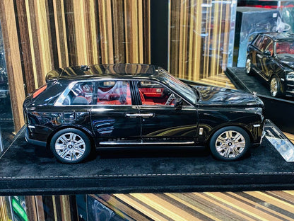HH Rolls Royce Cullinan Resin Limited Edition  - Diamond Black | 1/18 Scale