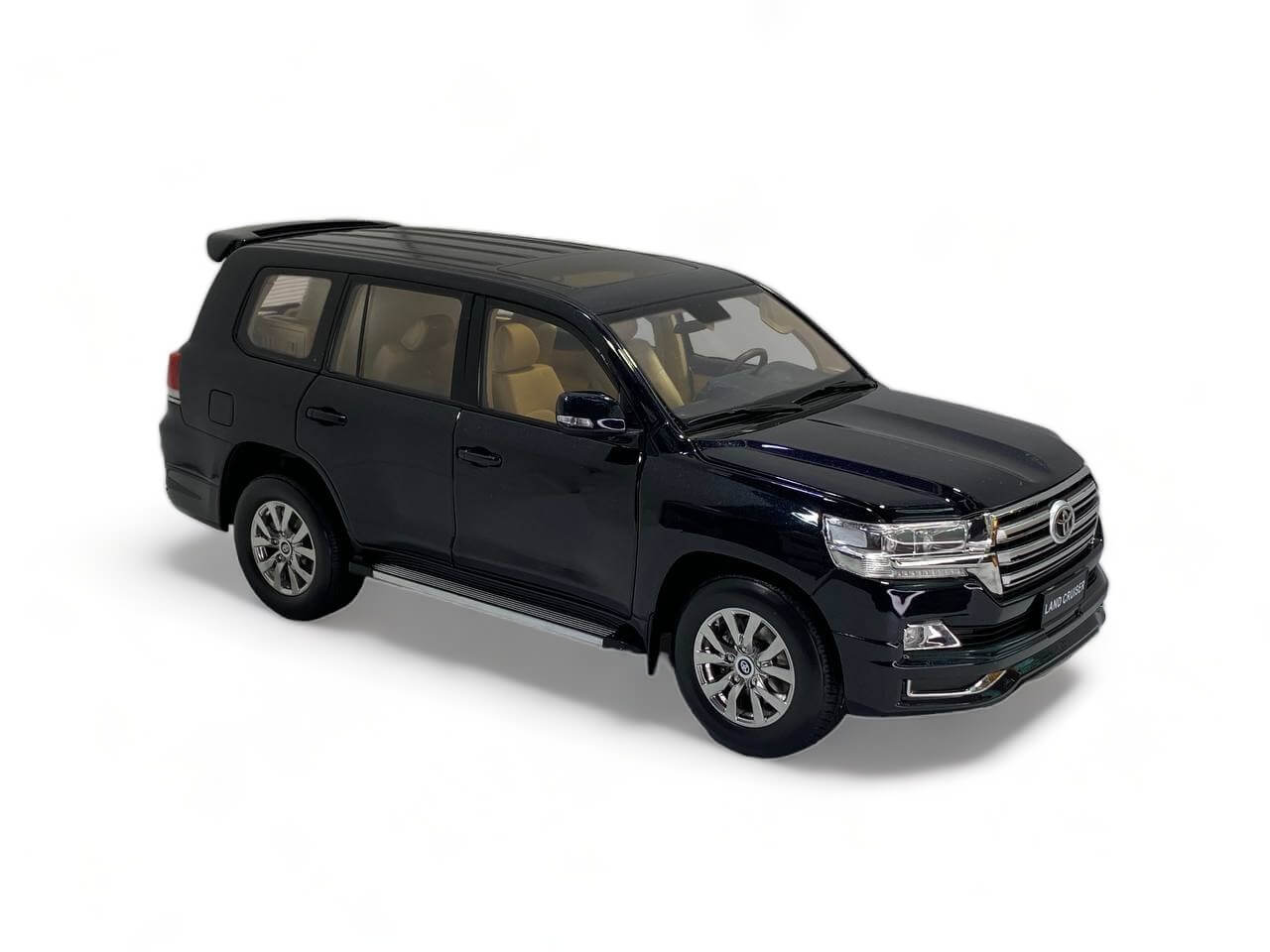 TOYOTA Land Cruiser 200 BLACK 1/18 by Kengfai|Sold in Dturman.com Dubai UAE.