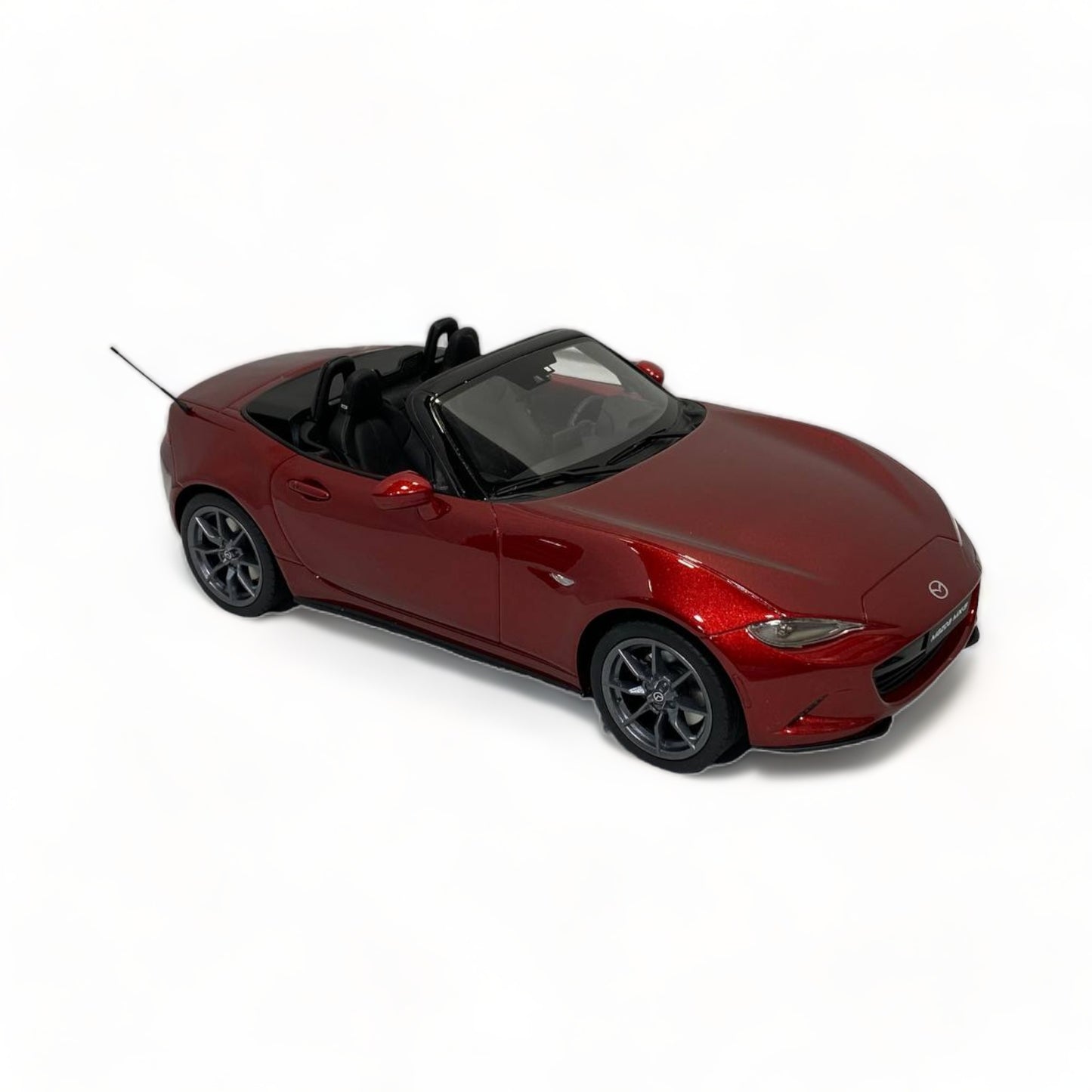 Mazda MX-5 Miata Euro Spec 1/18 Otto Mobile Red|Sold in Dturman.com Dubai UAE.