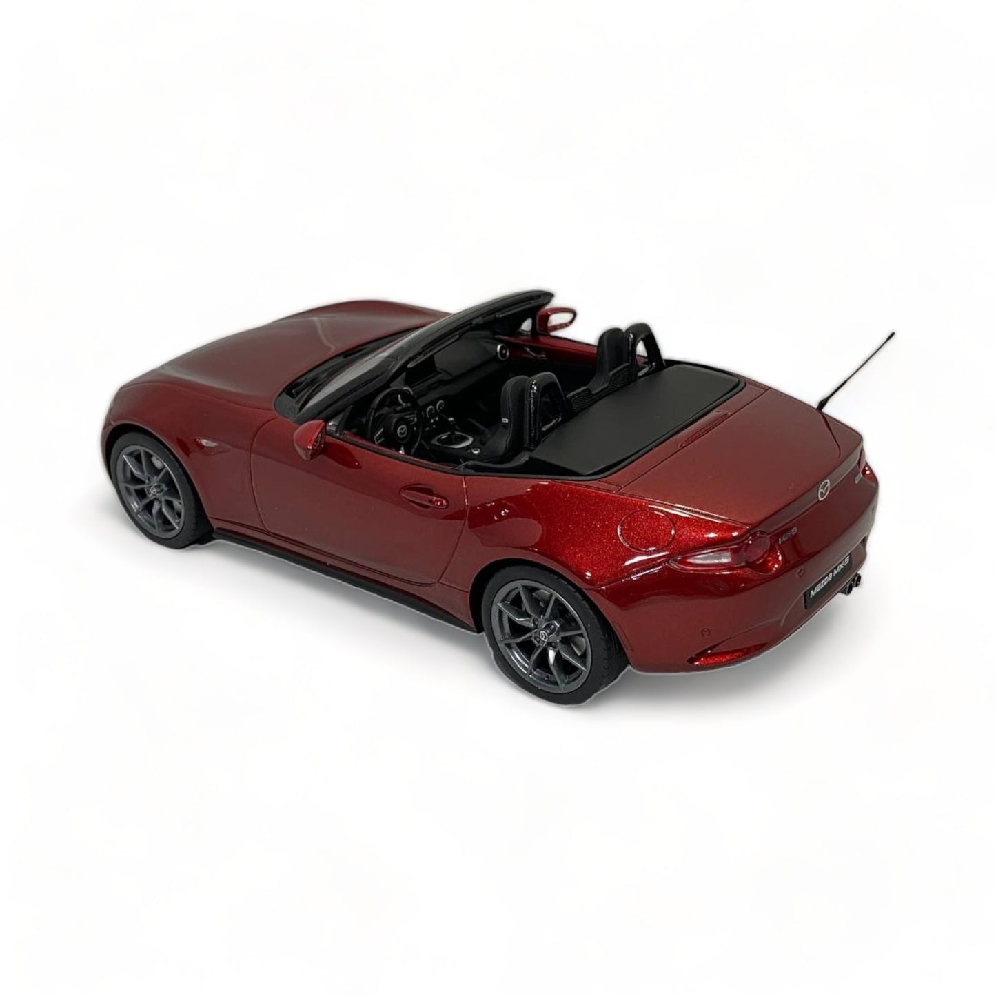 Mazda MX-5 Miata Euro Spec 1/18 Otto Mobile Red|Sold in Dturman.com Dubai UAE.