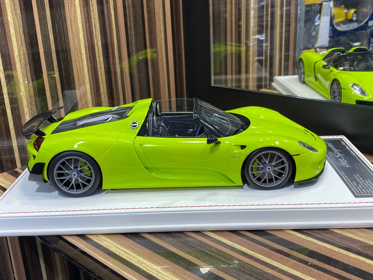 1/18 Resin Dino Porsche 918 Spyder PTS acid green Scale Model Car|Sold in Dturman.com Dubai UAE.