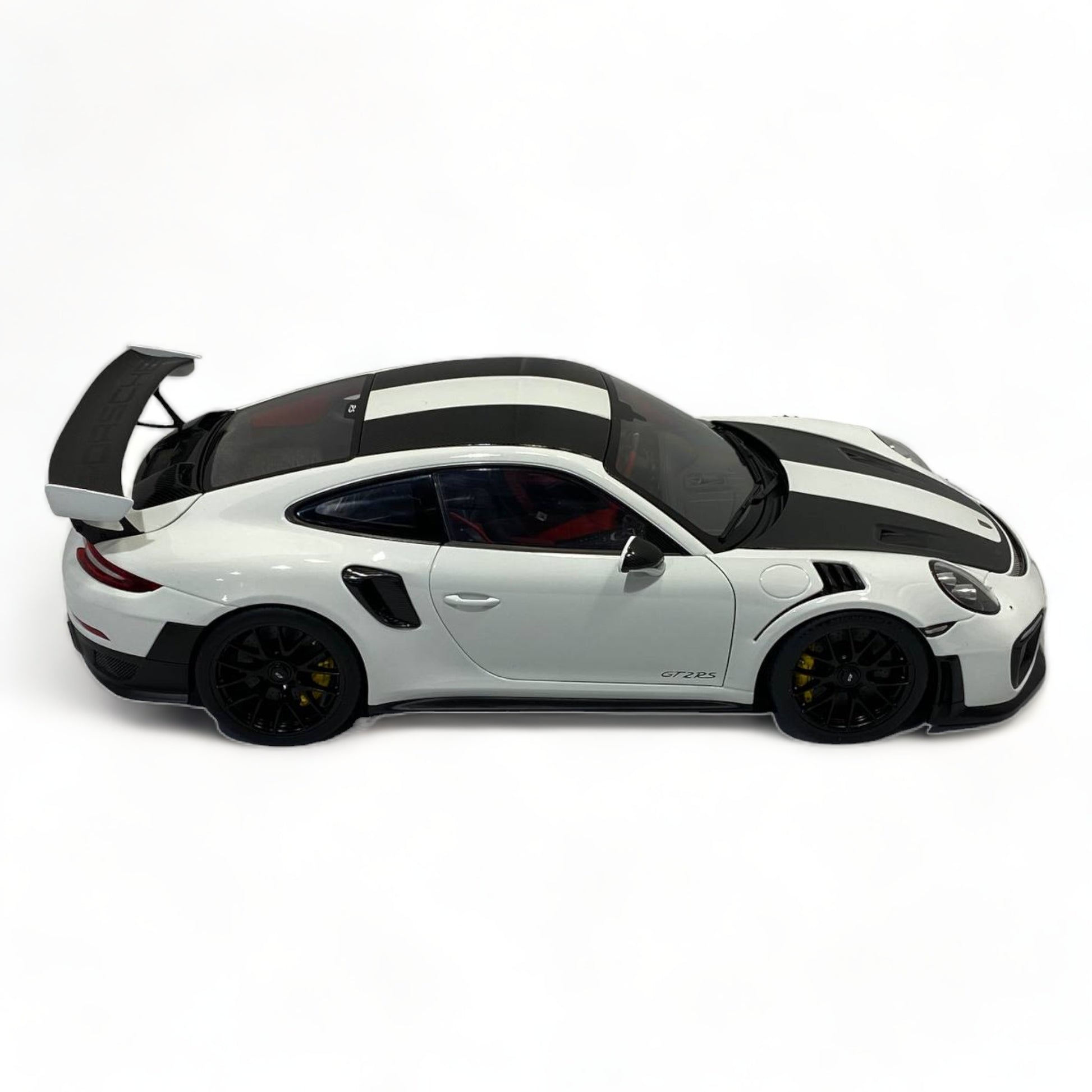 1/18 Diecast Autoart Porsche 911 GT2 RS (991.2) 2017 - White Scale Model Car|Sold in Dturman.com Dubai UAE.