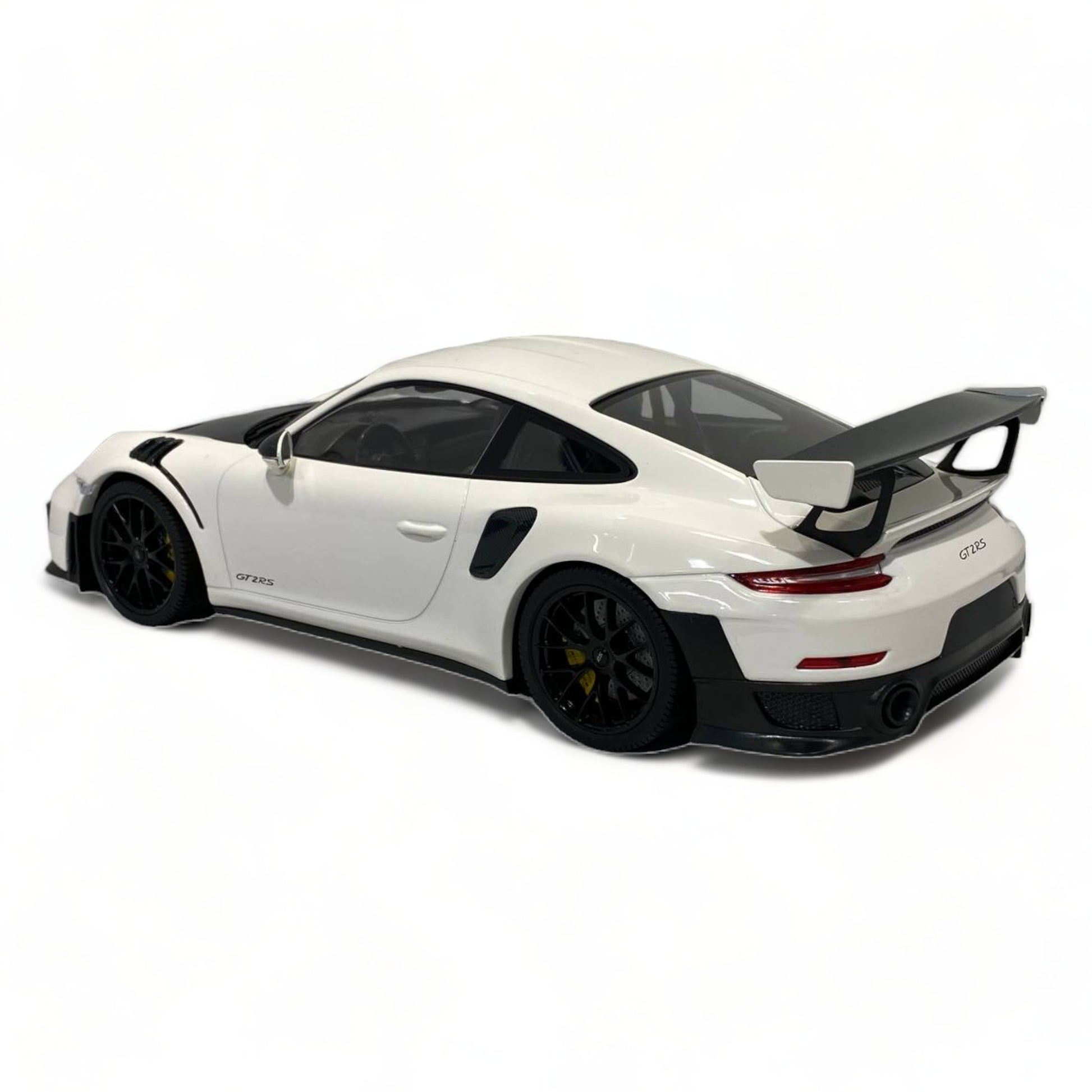 1/18 Minichamps Porsche 911 GT2 RS - White 2018 Model Car|Sold in Dturman.com Dubai UAE.