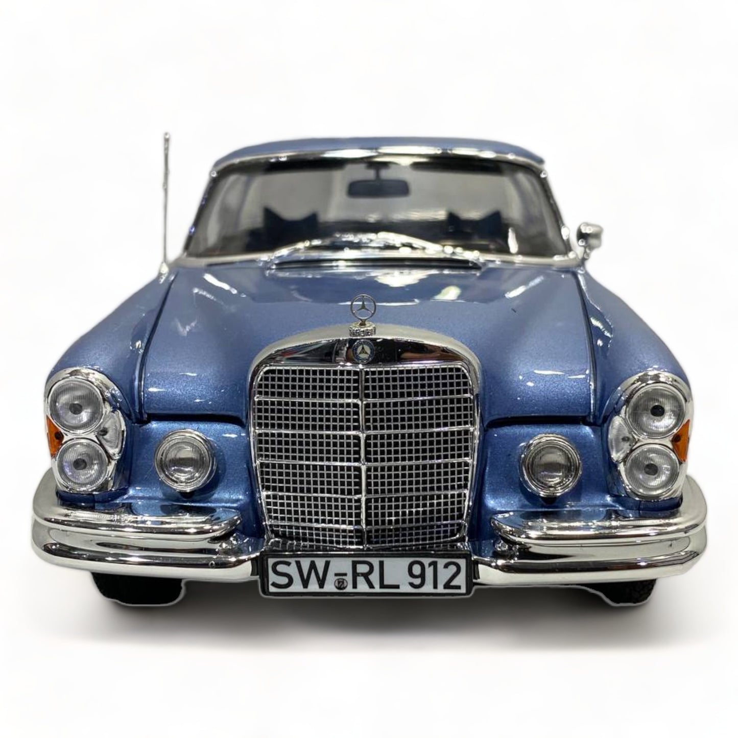 1/18 metal diecast Norev Mercedes Benz 280 SE Coupe 1969 blue Metallic scale Model Car