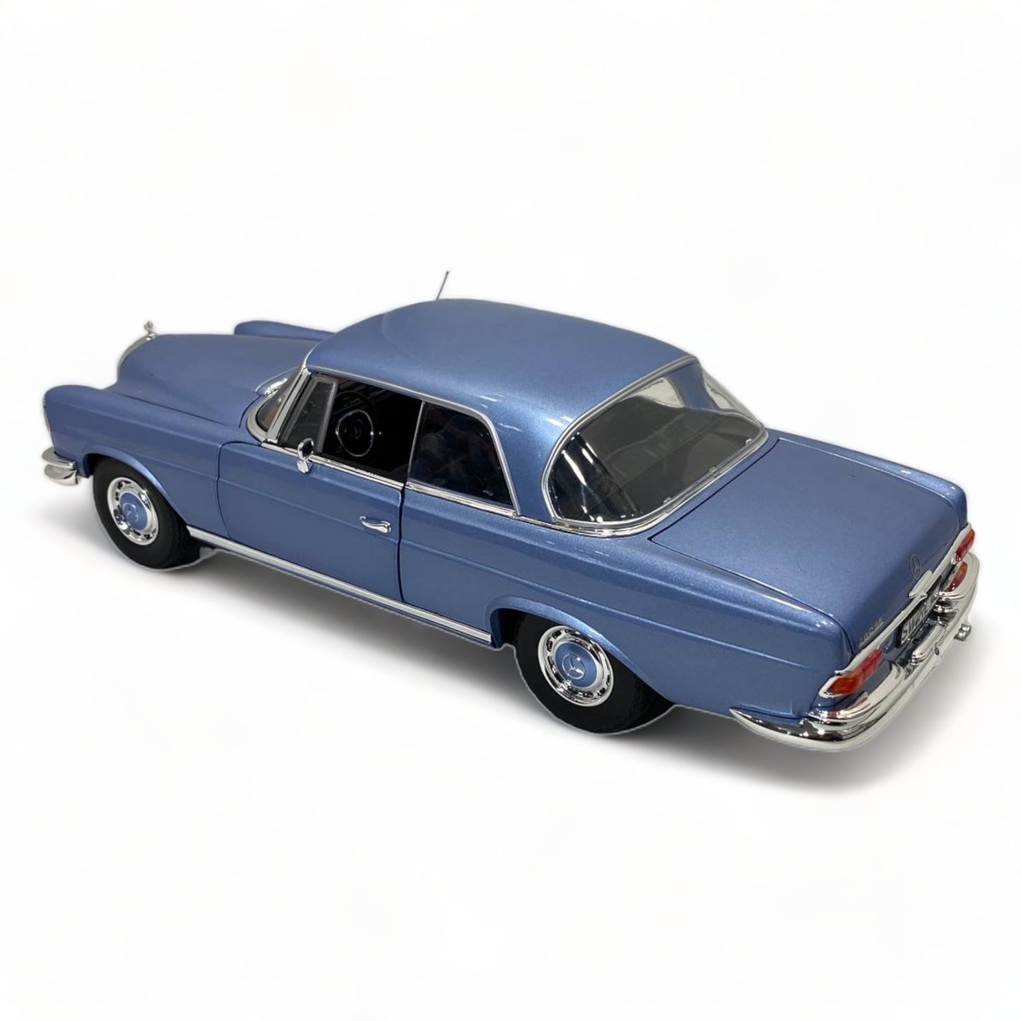1/18 metal diecast Norev Mercedes Benz 280 SE Coupe 1969 blue Metallic scale Model Car