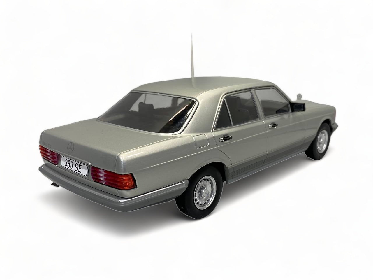 1/18 Modelcar group Mercedes benz S-CLASS 380 SE W126 SILVER Model Car|Sold in Dturman.com Dubai UAE.
