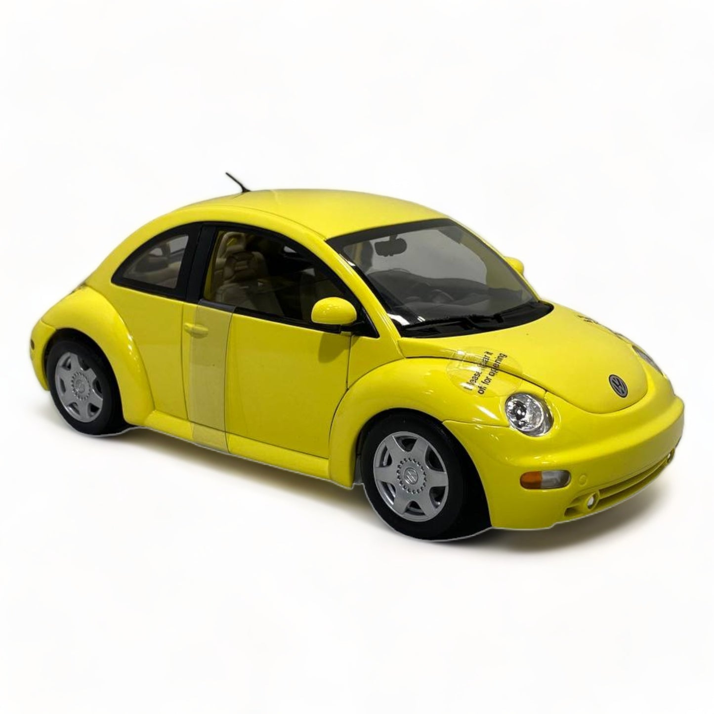 1/18 GATE G Volkswagen BEETLE COUPE YELLOW Model Car