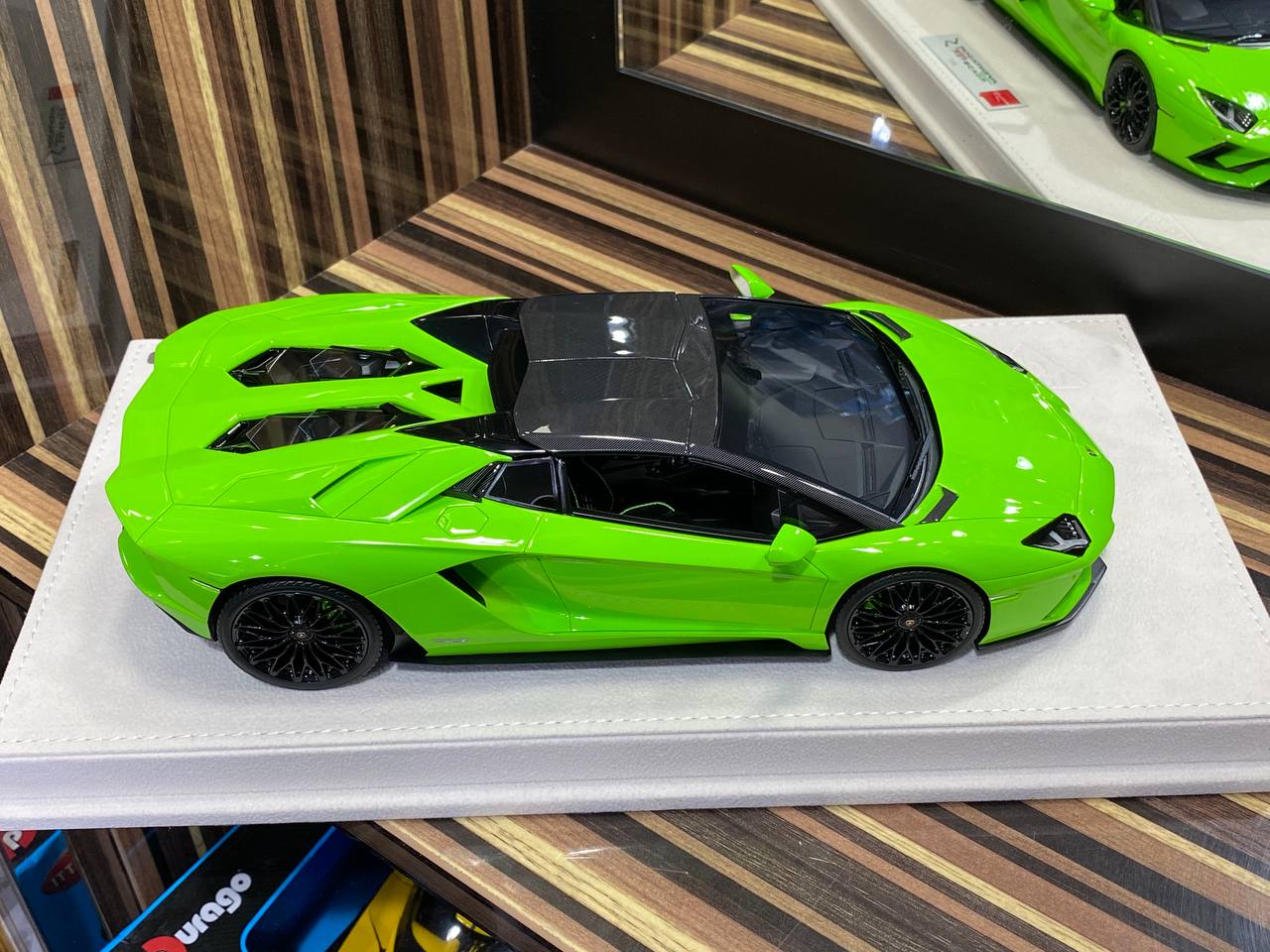 1/18 Make Up - Lamborghini Aventador S Roadster (Green - Verde Scandal)|Sold in Dturman.com Dubai UAE.