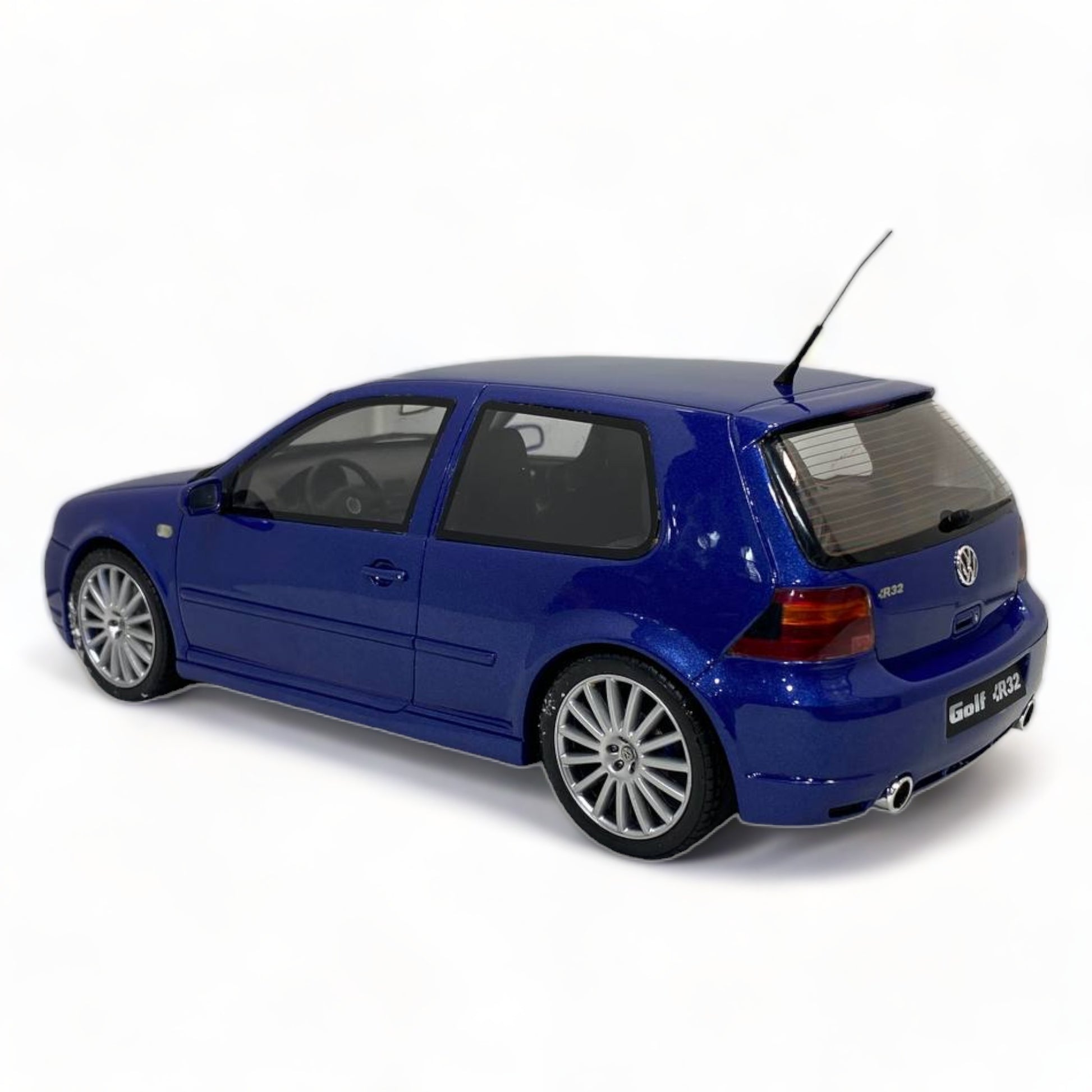 1/18 Resin OTTO Volkswagen Golf R32 - Blue Miniature Car|Sold in Dturman.com Dubai UAE.
