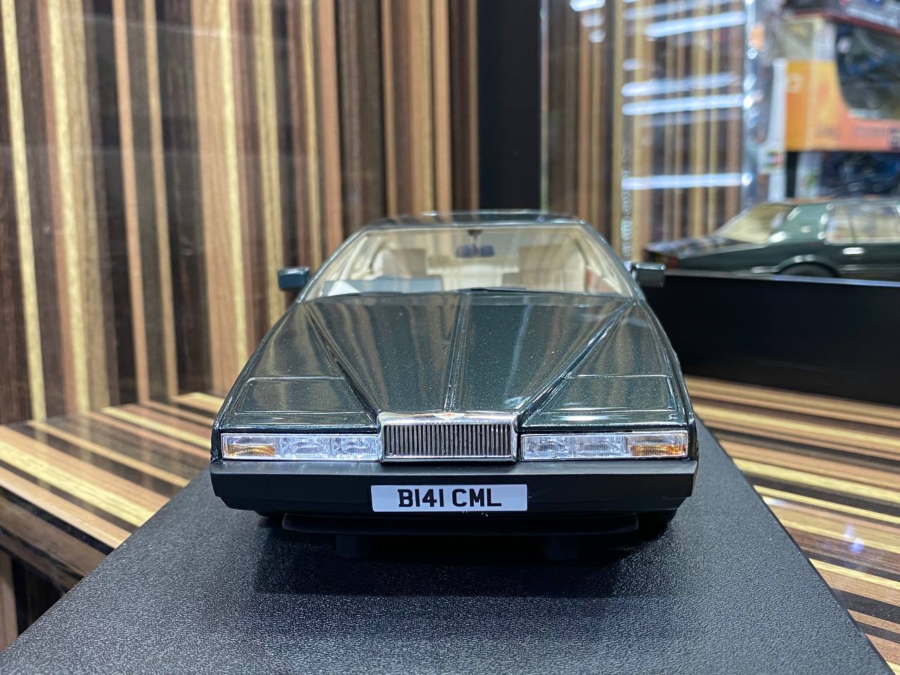 1/18 Diecast CULT ASTON MARTIN LAGONDA GREEN METALIC 1985 Miniature Car|Sold in Dturman.com Dubai UAE.