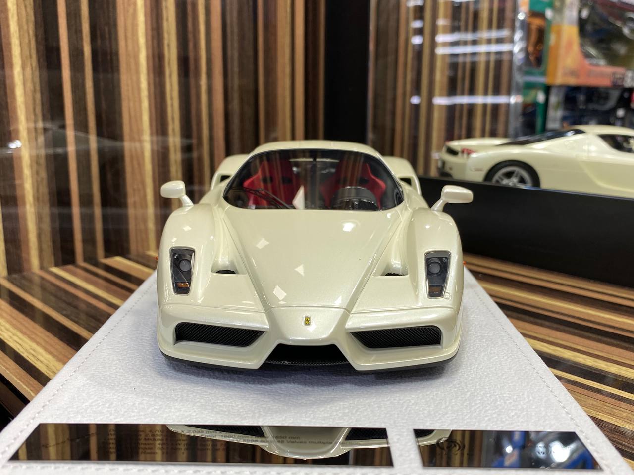 GAVIN Ferrari Enzo - White (1/18 Resin Model)|Sold in Dturman.com Dubai UAE.