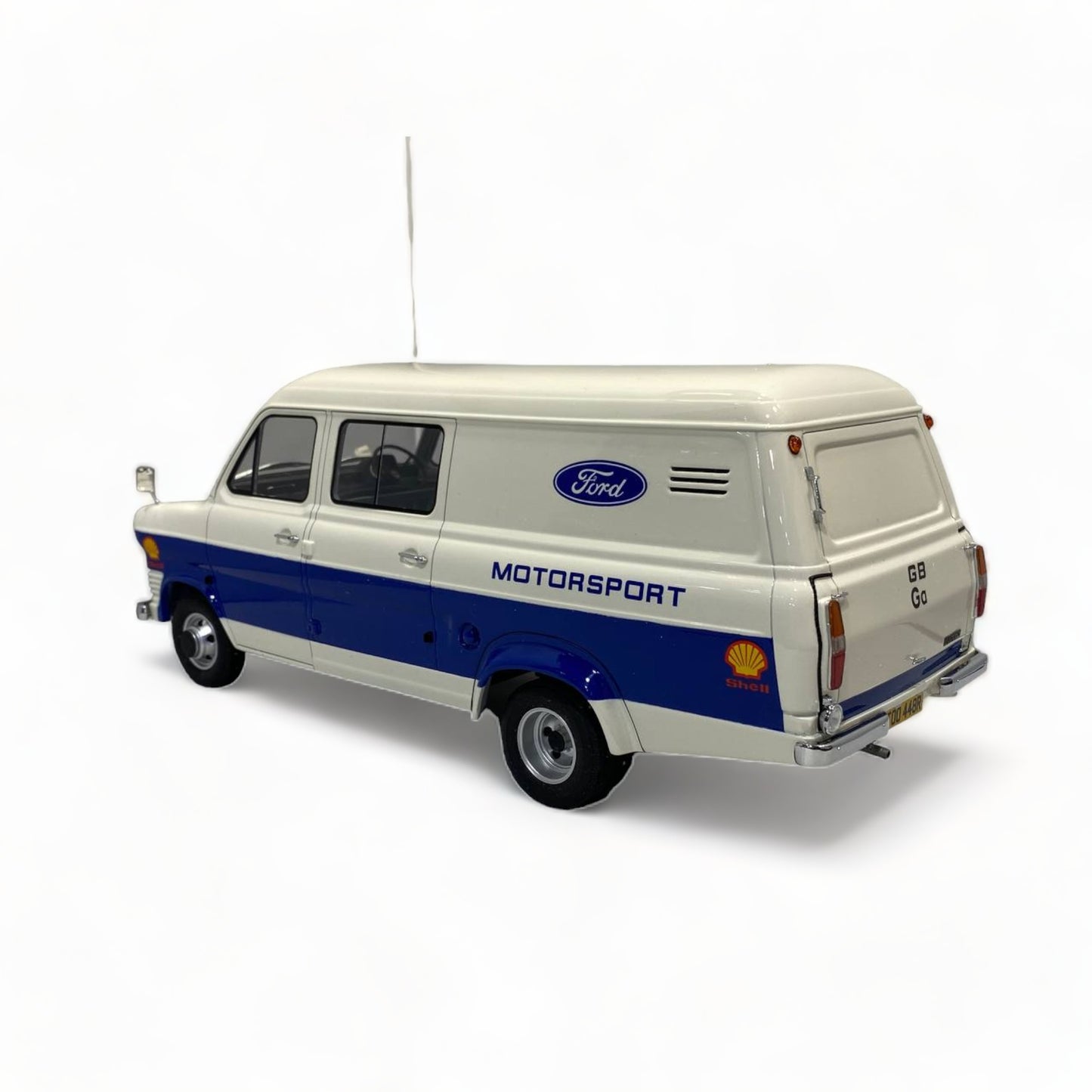 Premium ClasiXXs Ford Transit MK1 - White (1/18 Scale)