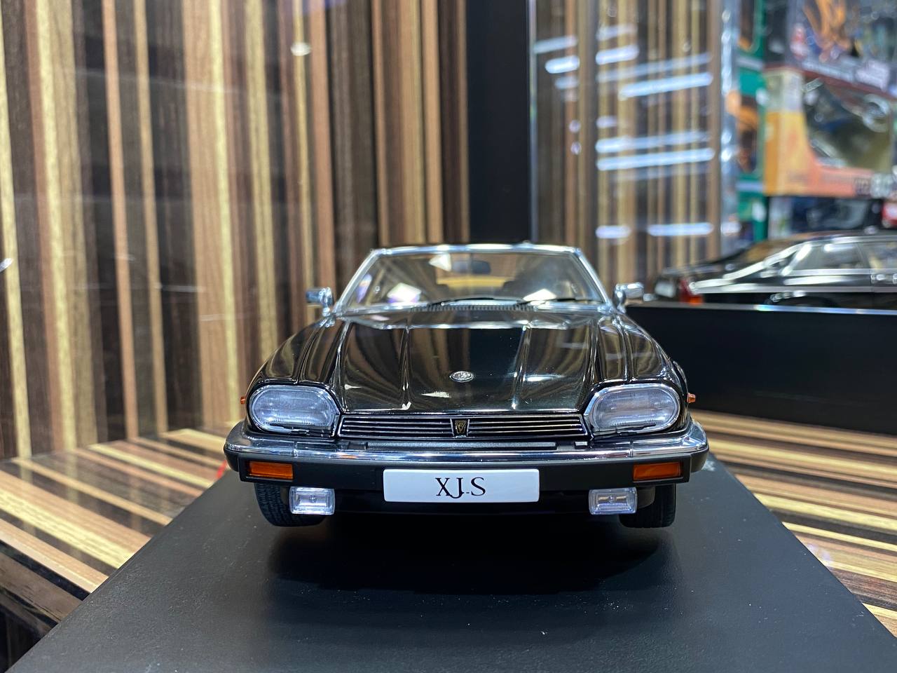Autoart Jaguar XJ-S Coupe - Black (1/18 Scale) Model Car|Sold in Dturman.com Dubai UAE.