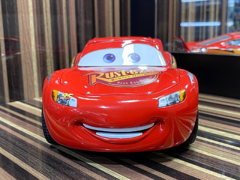 1/18 Diecast Lightning McQueen Red Model Car by Schuco