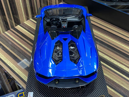 1/18 Resin Lamborghini Aventador Ultimae Roadster Blue by MR