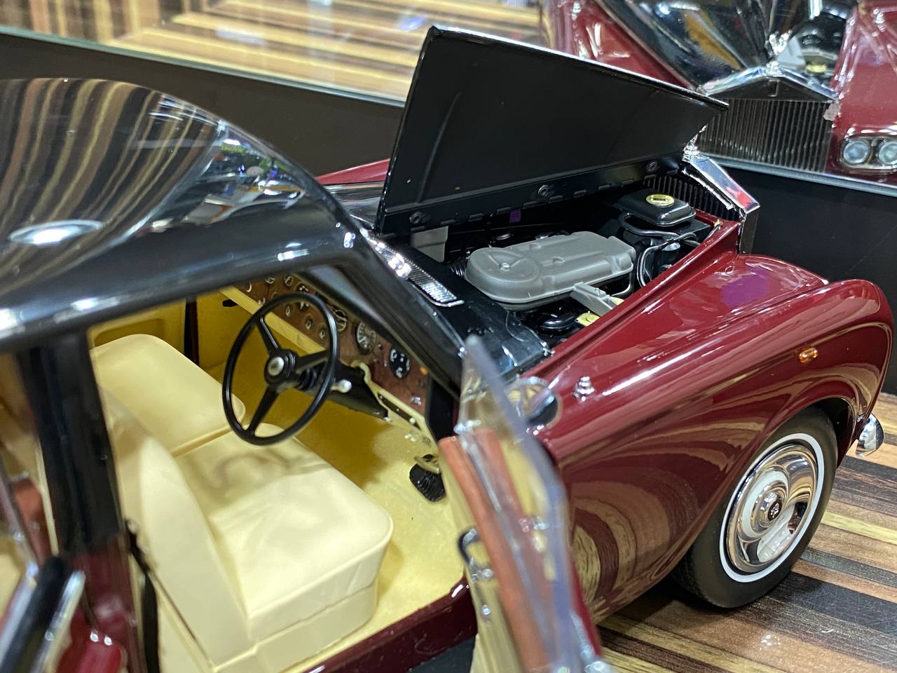 Rolls-Royce Phantom VI Kyosho