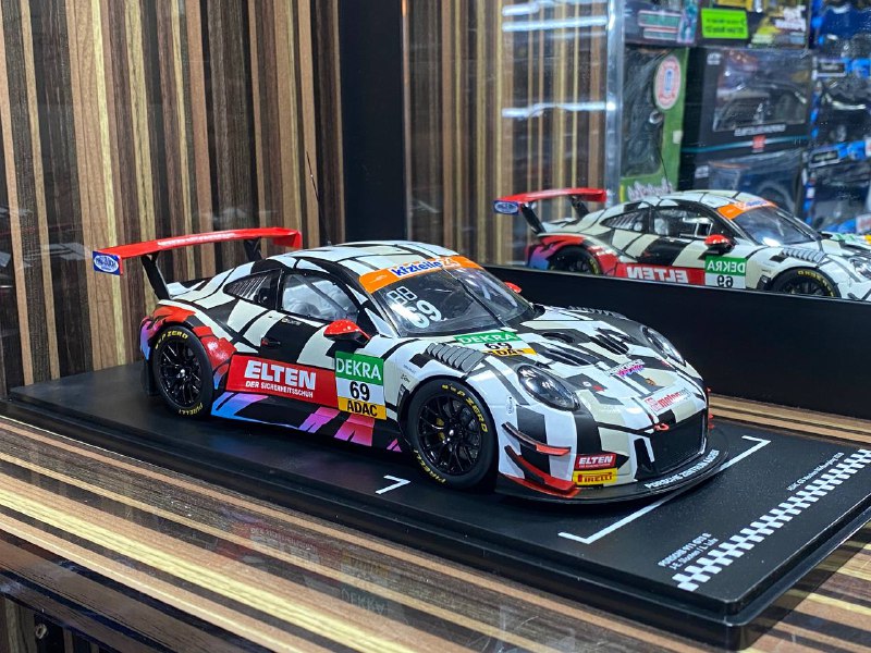 Porsche 911 GT3 R #69 IXO Model