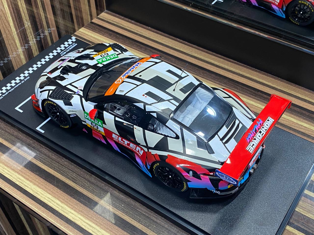 Porsche 911 GT3 R #69 IXO Model