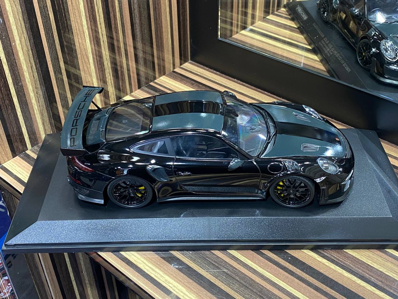 Porsche 911 GT2 RS 991.2 Minichamps|Sold in Dturman.com Dubai UAE.