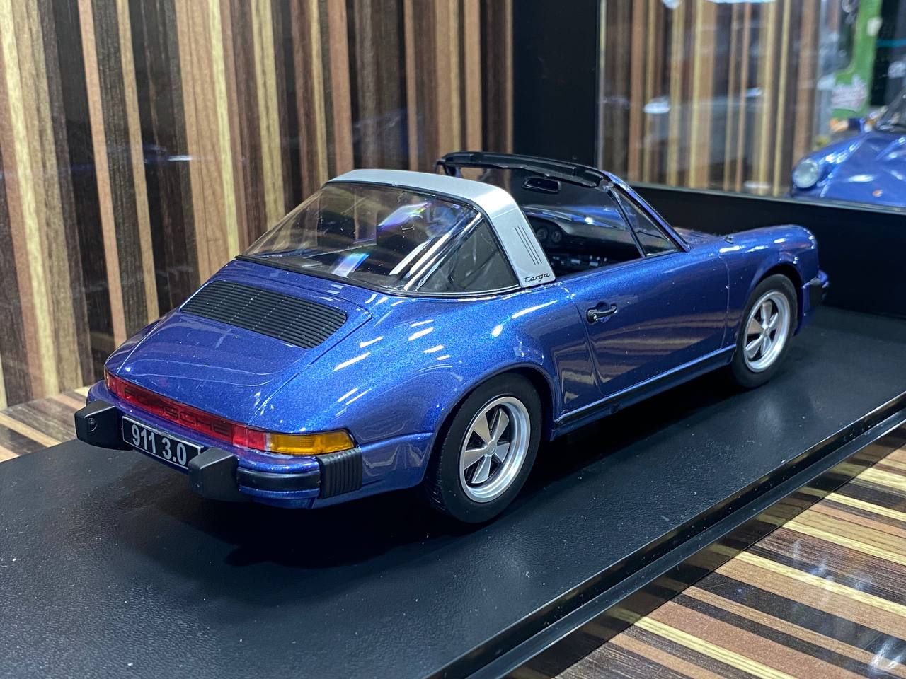 1/18 Diecast 2021 Ford Bronco Wildtrak Black Miniature Model car by Maisto|Sold in Dturman.com Dubai UAE.