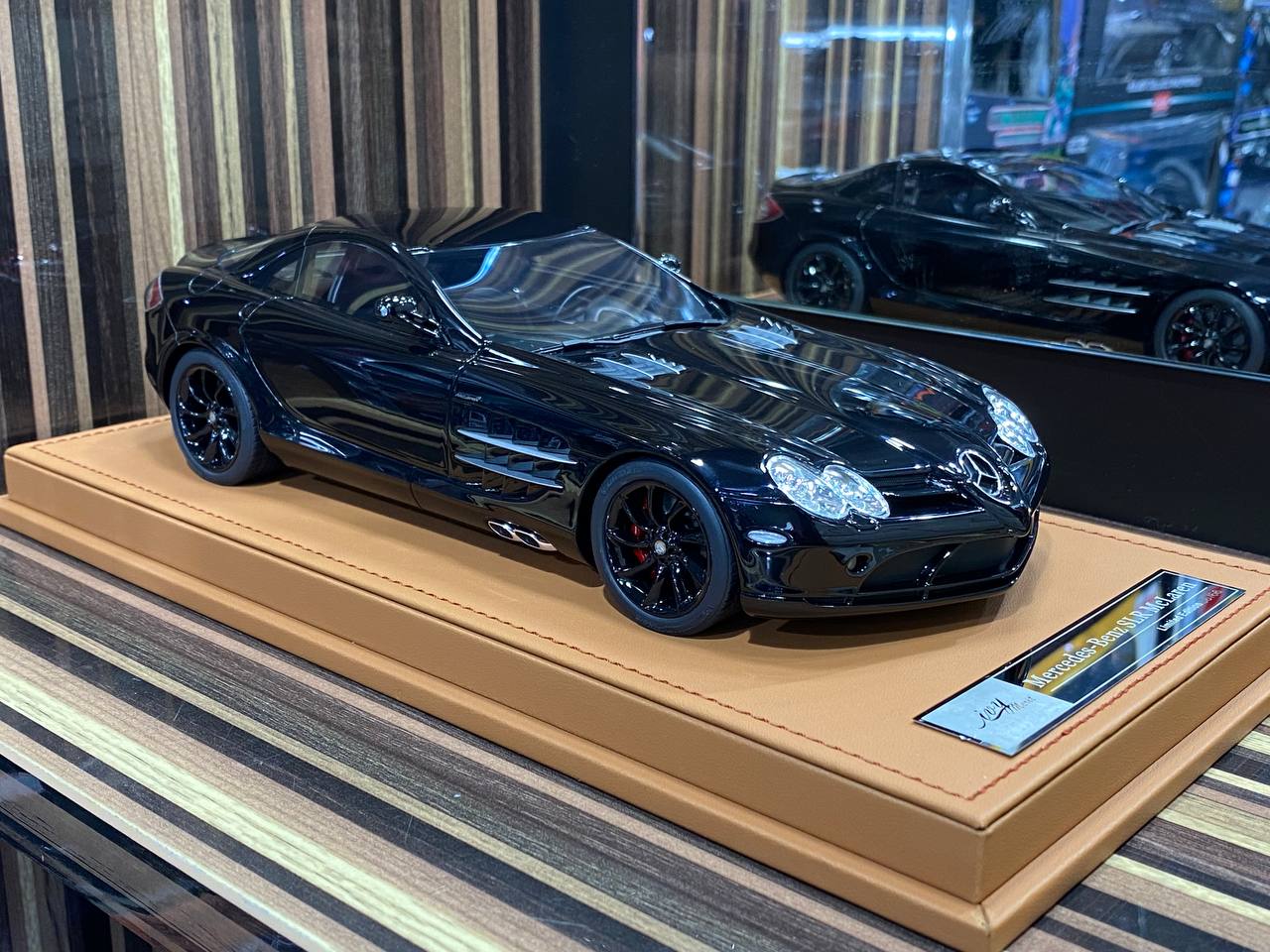 1/18 Diecast Mercedes-Benz SLR McLaren Black IVY Models Scale