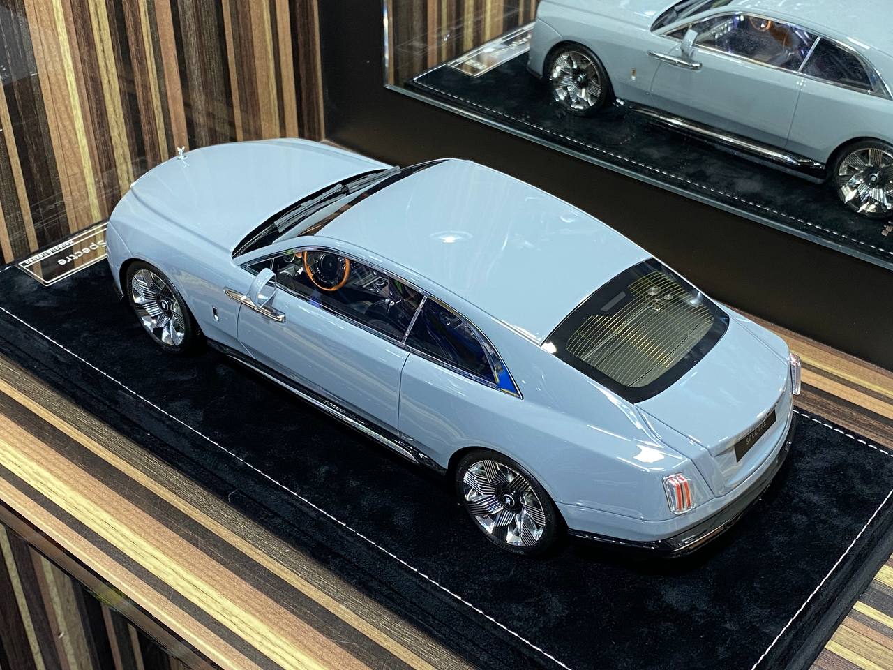 1/18 Rolls-Royce Spectre Strom Grey Rolls-Royce Motor Cars