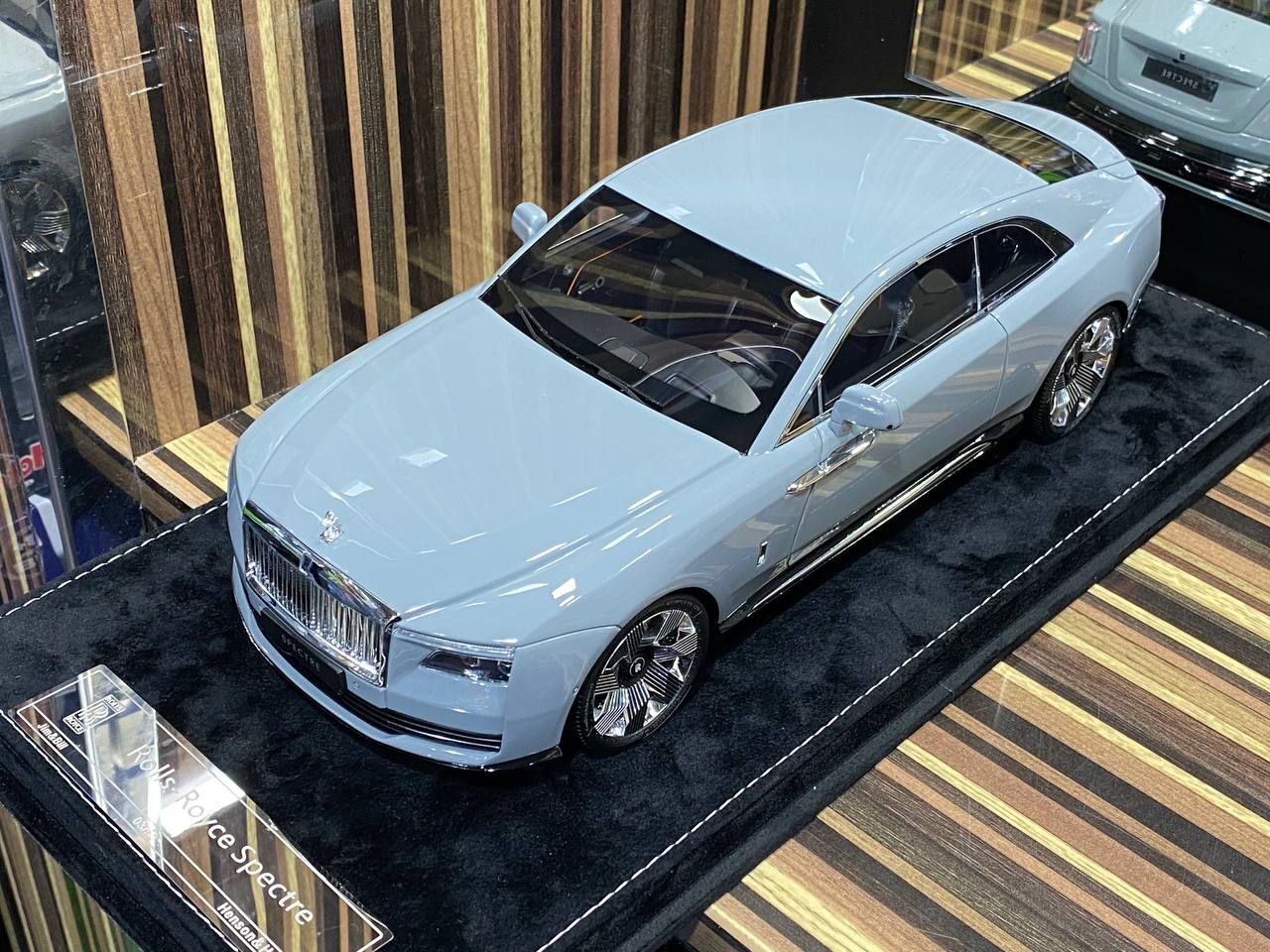 1/18 Rolls-Royce Spectre Strom Grey Rolls-Royce Motor Cars