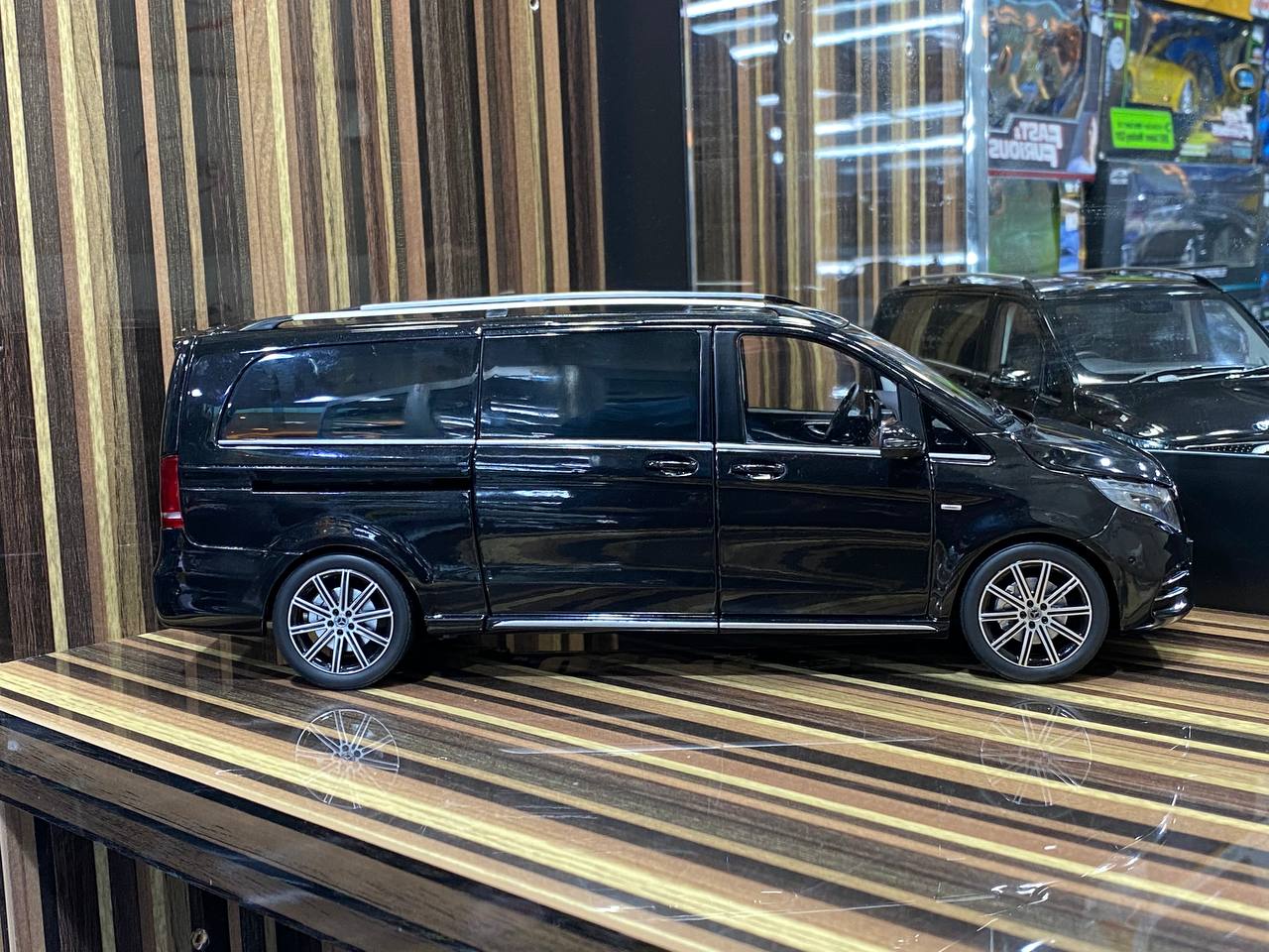 Mercedes-Benz V-Class L Norev