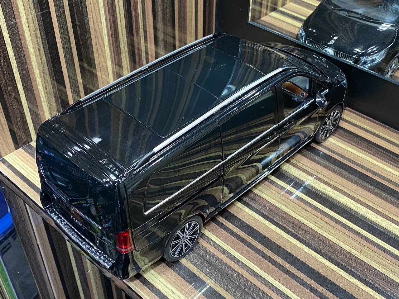 Mercedes-Benz V-Class L Norev