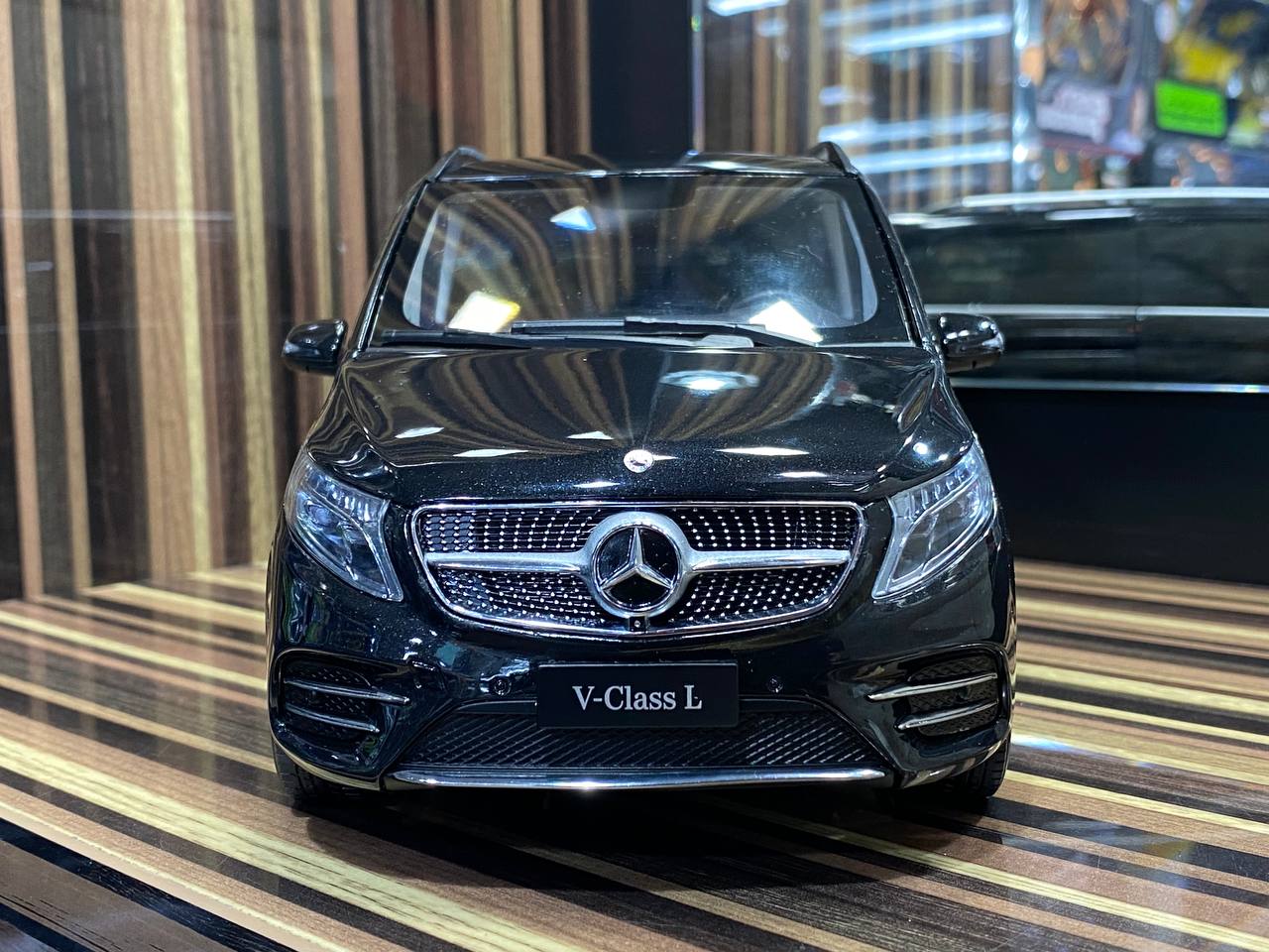 Mercedes-Benz V-Class L Norev
