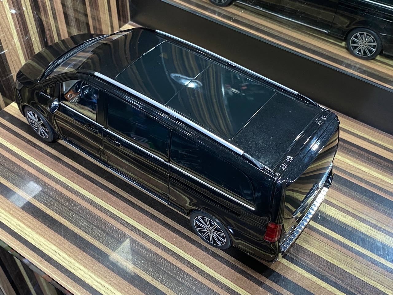 Mercedes-Benz V-Class L Norev