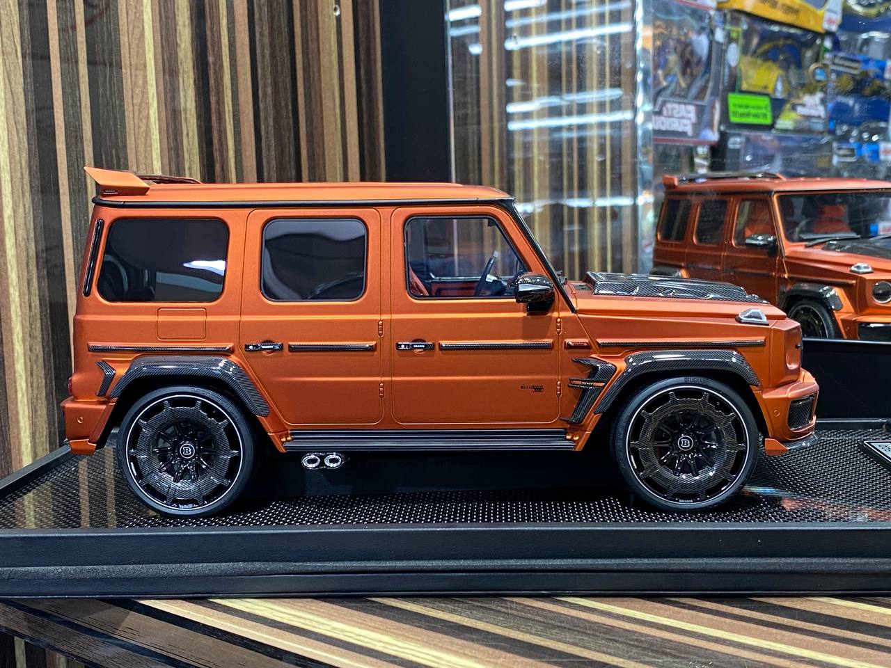 Mercedes-Benz Brabus 900 Rocket Bronze MotorHelix