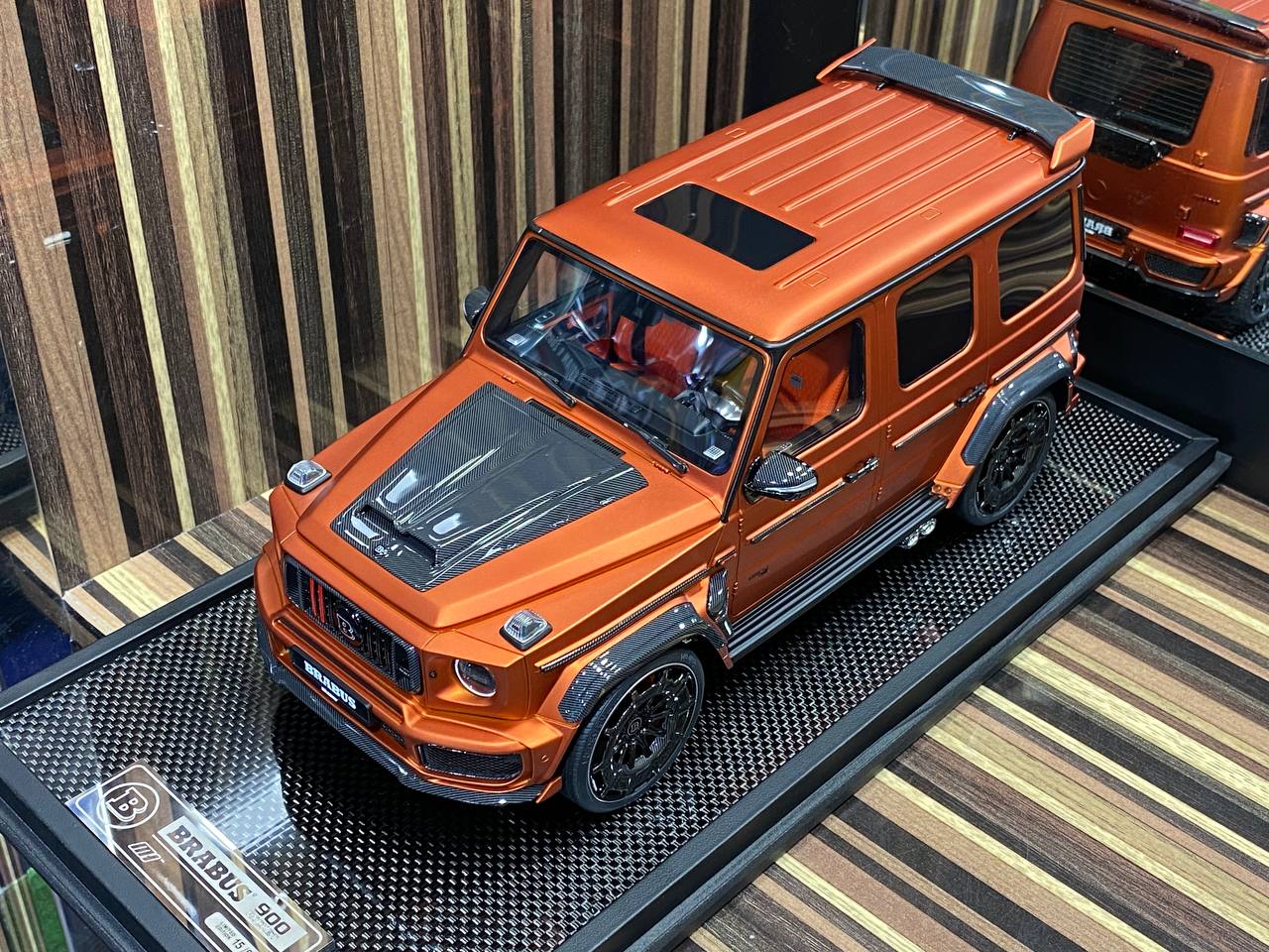 Mercedes-Benz Brabus 900 Rocket Bronze MotorHelix