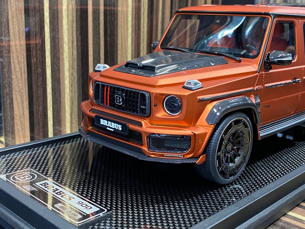 Mercedes-Benz Brabus 900 Rocket Bronze MotorHelix