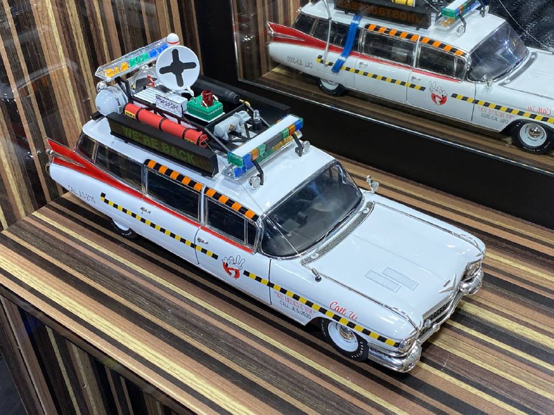 Ghostbusters II Cadillac ECTO-1A HOT WHEELS Elite