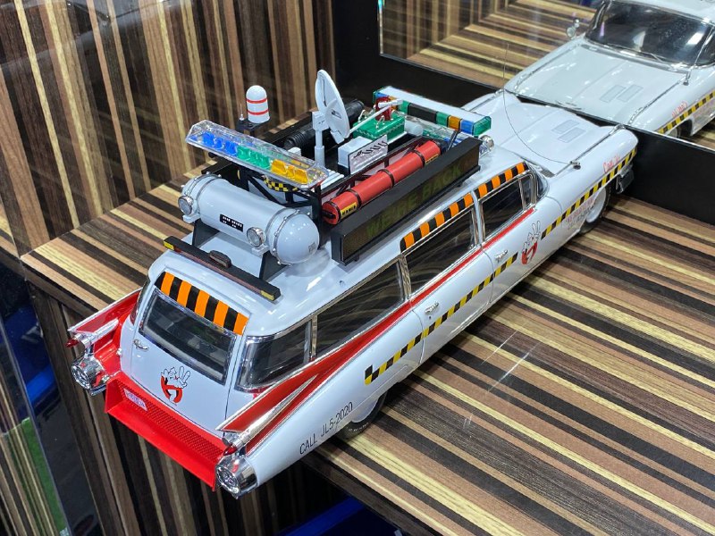 Ghostbusters II Cadillac ECTO-1A HOT WHEELS Elite
