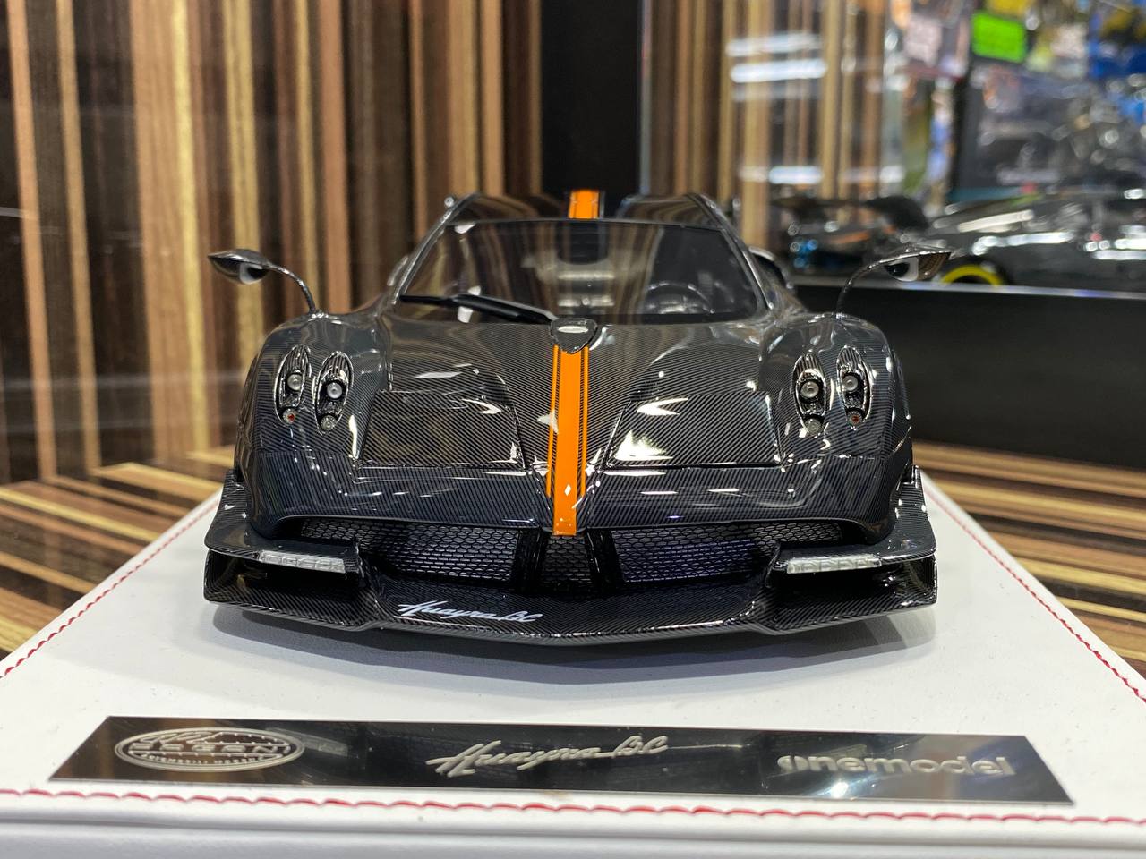 1/18 Pagani Huayra BC Carbon One Model