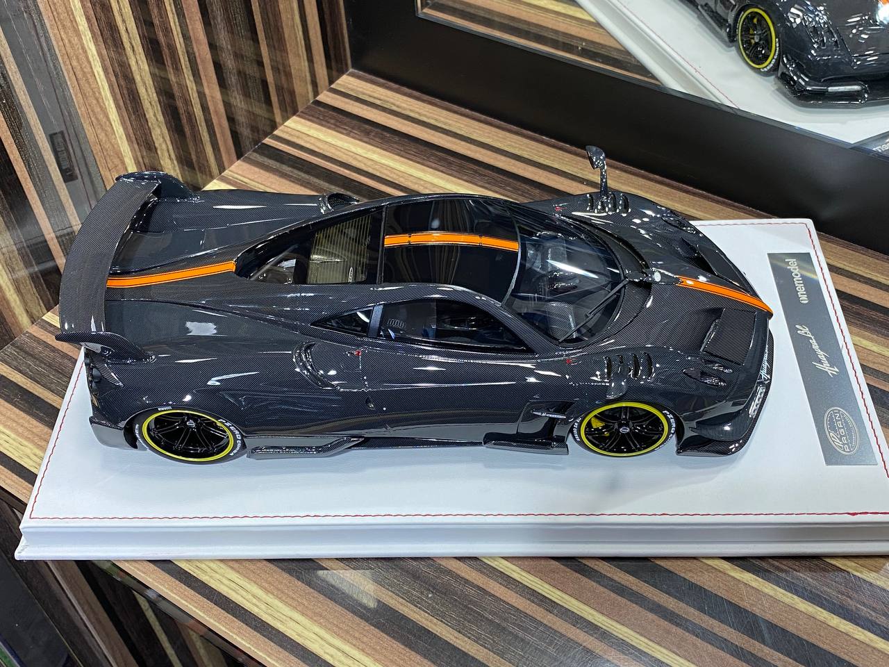 1/18 Pagani Huayra BC Carbon One Model