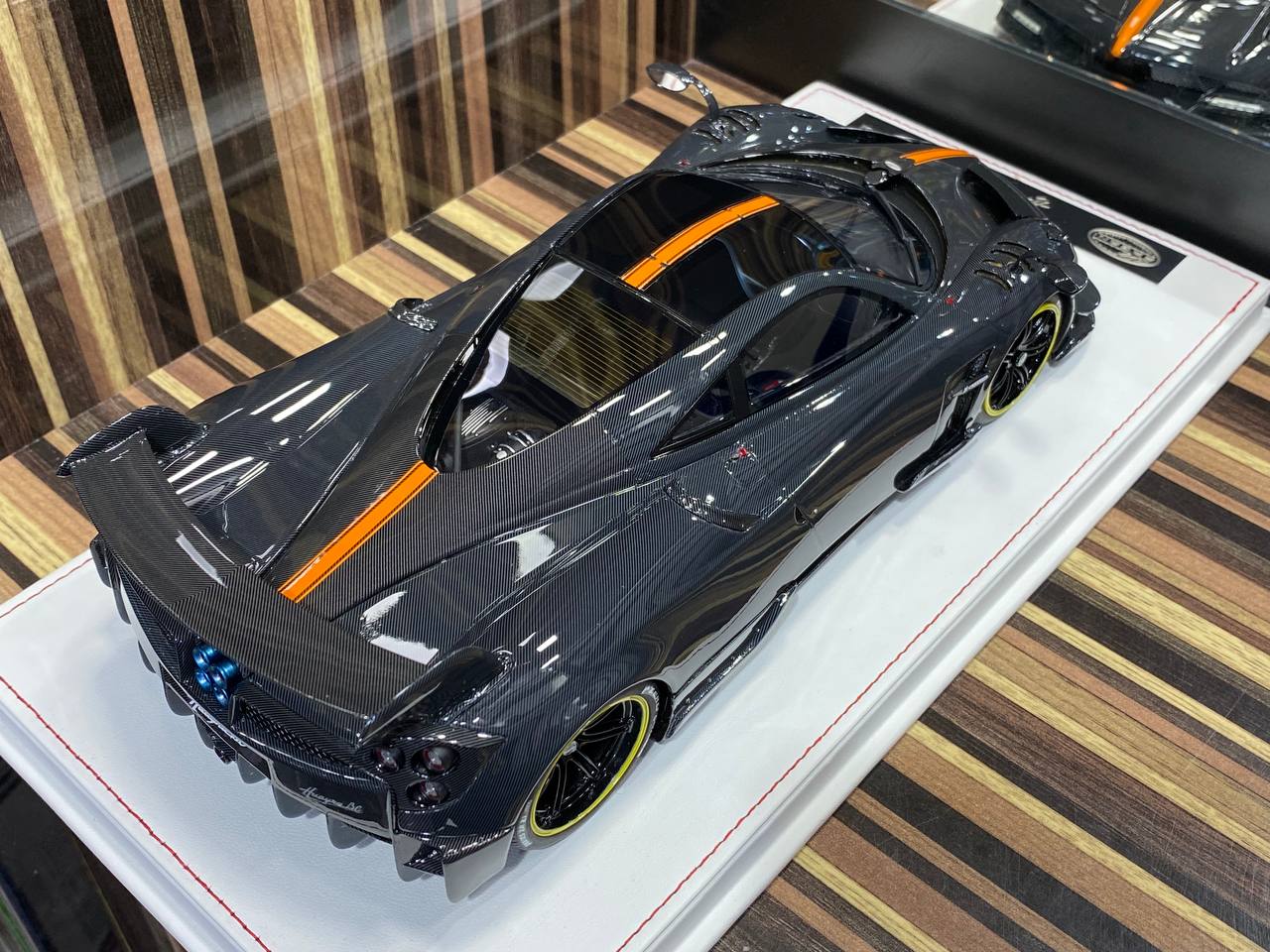 1/18 Pagani Huayra BC Carbon One Model