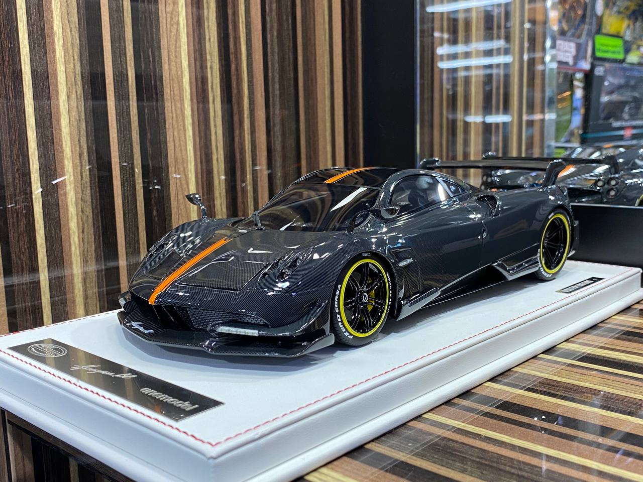 1/18 Pagani Huayra BC Carbon One Model