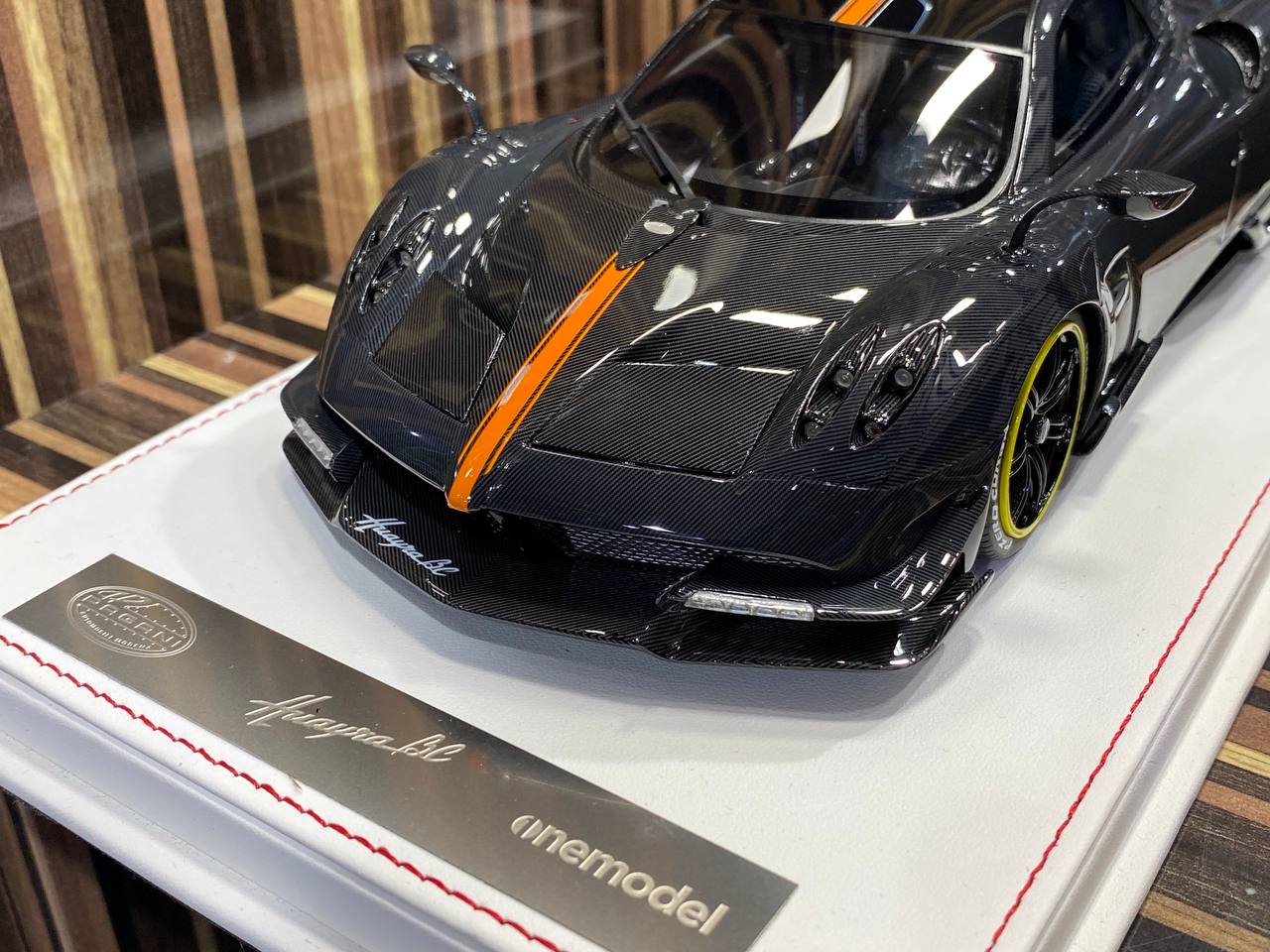 1/18 Pagani Huayra BC Carbon One Model