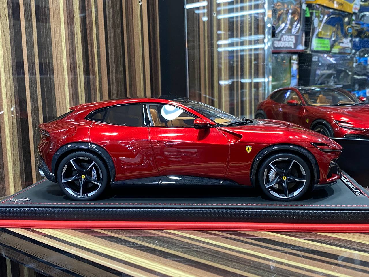 1/18 Ferrari Purosangue RED MR Collection